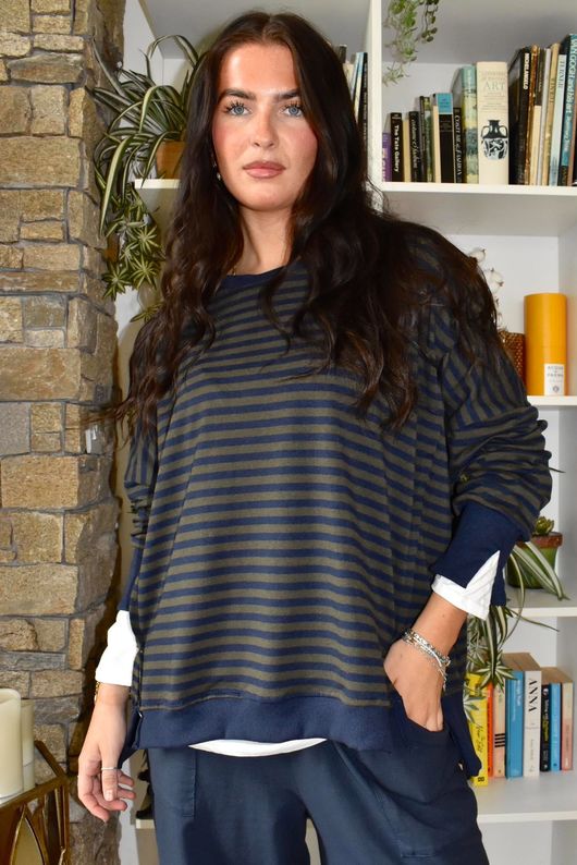 Sunday Morning Chill Sweatshirt Navy & Khaki